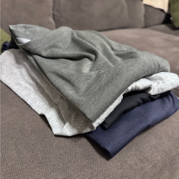 (5) under armour tshirts​​​​ - Picture 8 of 8